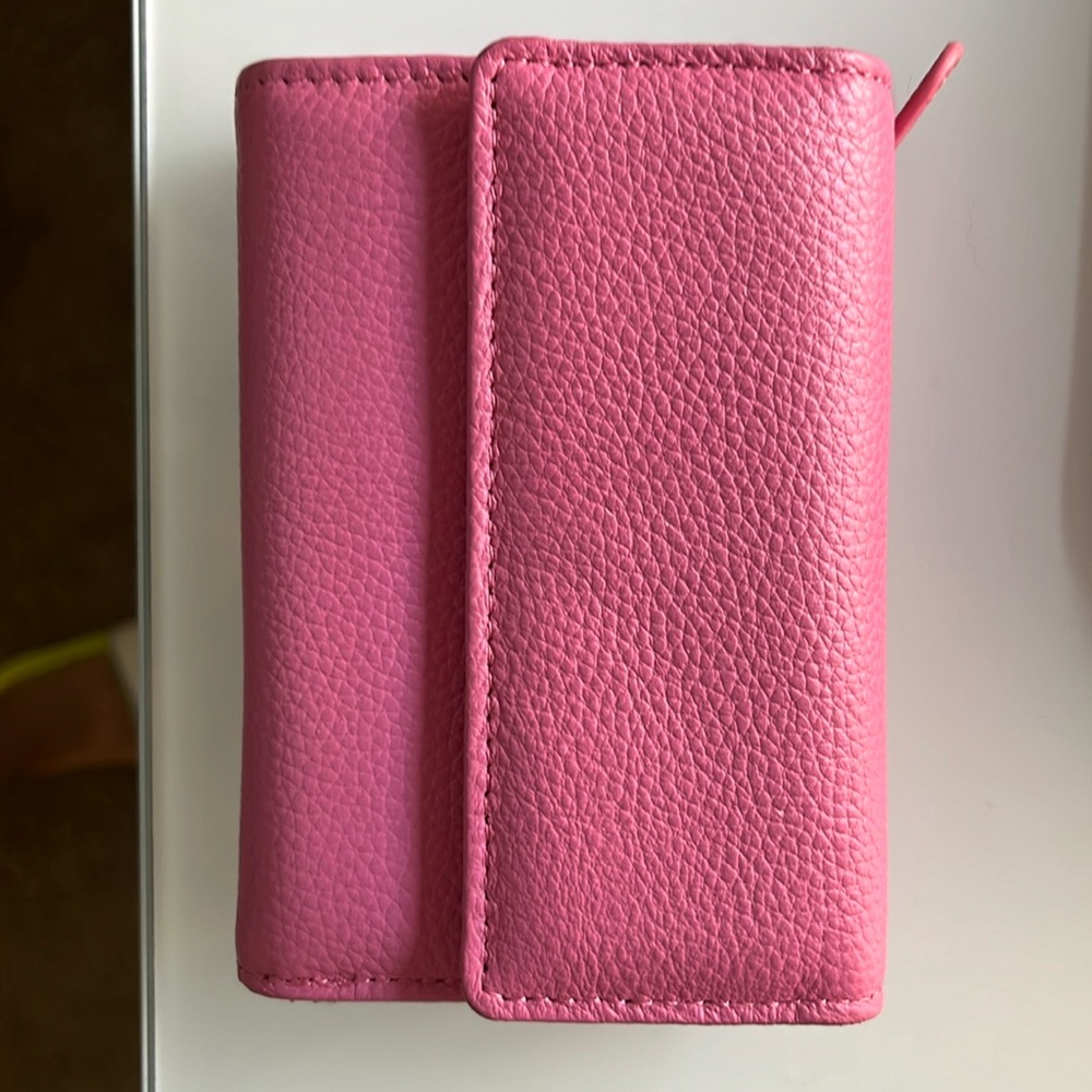 MUNDI Womens Small Genuine Leather RFID Wallet